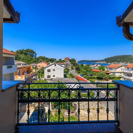Apartment Nikolina J Supetarska Draga