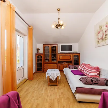 Apartment Nikolina J Supetarska Draga