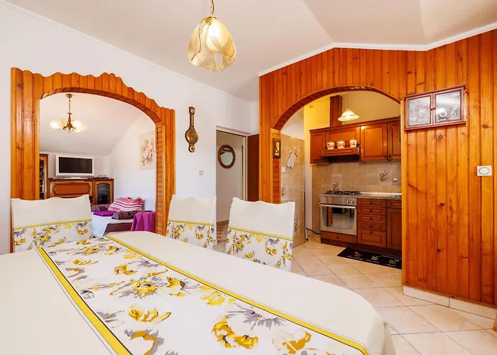 Nikolina J Apartamento